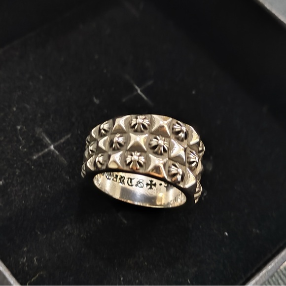 Chrome Hearts Double Floral Cross Ring - Picture 2 of 6